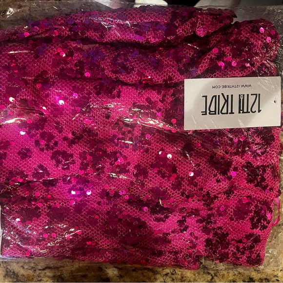 *NWT* 12th Tribe Pink Leopard Sequin Mini - Large - Picture 3 of 3